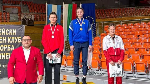 Erzincanlı Güreşçiler Bulgaristan'da Başarı Elde Etti