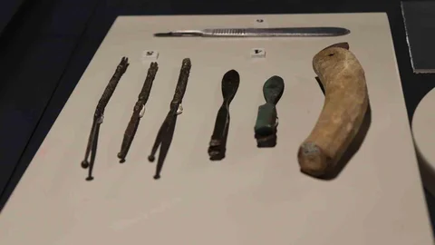 Denizli'de Antik Tıp Aletleri Sergisi İlgi Gördü
