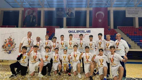 Salihli Yıldızları Hentbol'da Şampiyon Oldu