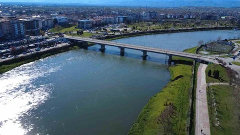 Çarşamba'da Köprü Trafiğe Kapandı