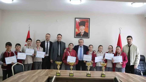 Bilecik'te Oryantiring Başarıları Ödüllendirildi