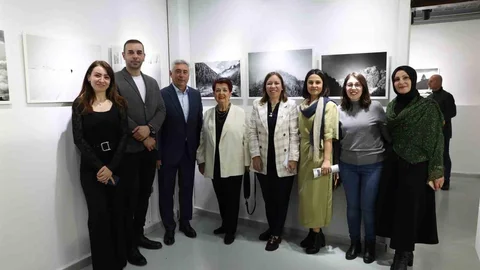 Yerle Gök Arasında Sergisi Bursa'da Açıldı