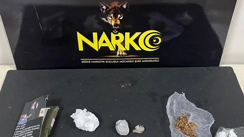 Uyuşturucu Satıcıları Düzce'de Yakalandı