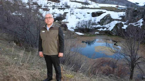 Dipsiz Göl Şelalesi Ziyaretçilerini Bekliyor