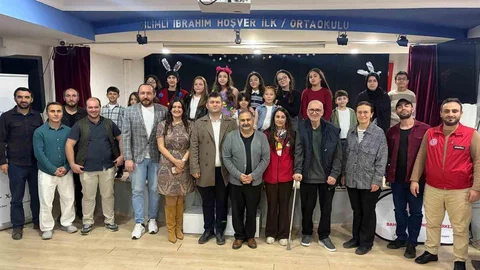 Düzce'de Dünya Tiyatrolar Günü Etkinliği