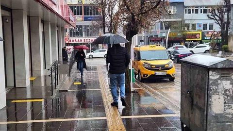 Tunceli'de Sağanak Yağışlar Sorun Yarattı