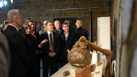 Bayburt'ta Kadınların Sanat Eseri Geri Dönüşümü