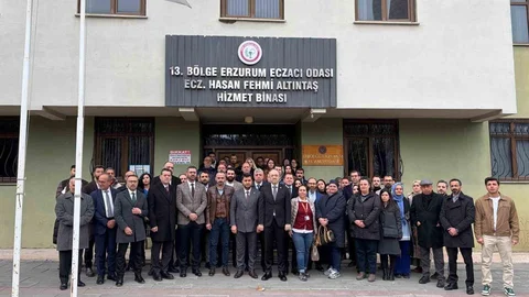 Türk Eczacıları Birliği'nden Kundaklama Tepkisi