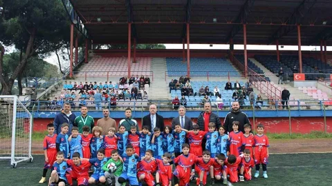 İzmir'de Bahar Şenlikleri Başladı