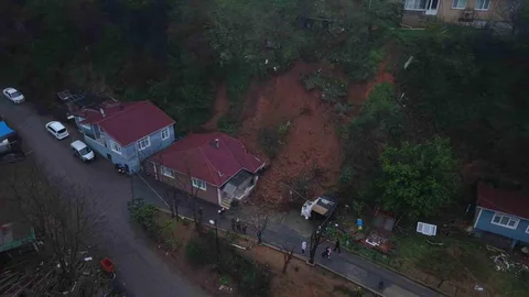 Beykoz'da Toprak Kayması Olayı