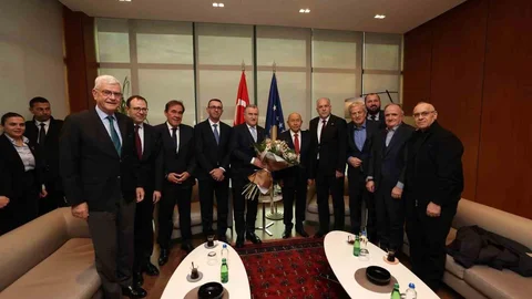 Gençlik ve Spor Bakanı Kosova'da Bulundu