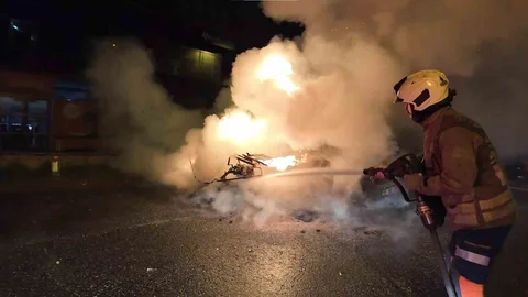 Kadıköy'de Motosiklet Yangını