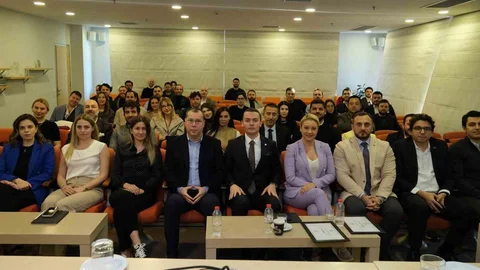 EGİAD’da 2060 Ekonomik Paneli Gerçekleştirildi