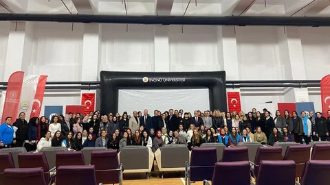 Kız Öğrenci Kampı Açıldı