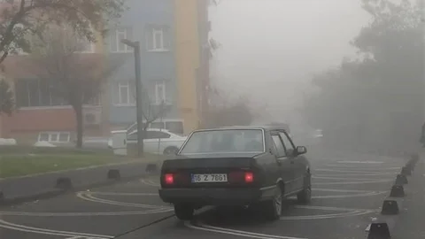 Balıkesir'de Yoğun Sis Etkili Oluyor