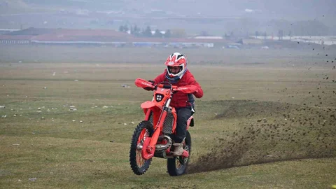 Eskişehirli Motosikletçilerden Pist Talebi
