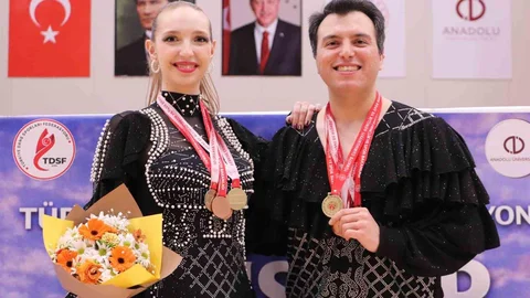 Eskişehir'de Dans Sporları Şampiyonası