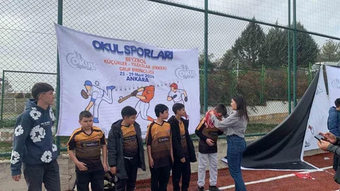 Afyonkarahisar'dan Beyzbol Takımına Ödül