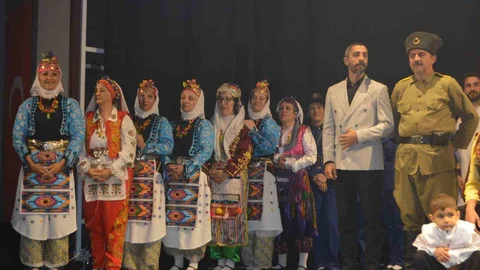 Ayvalık’ta Çanakkale Destanı Canlandırıldı