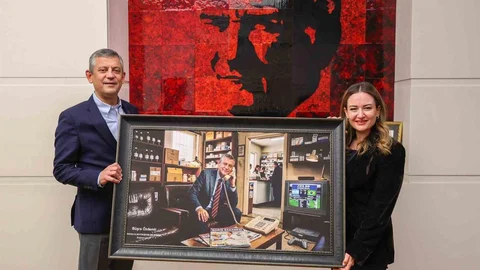 Antalya'da Özdemir ve Özel Buluştu