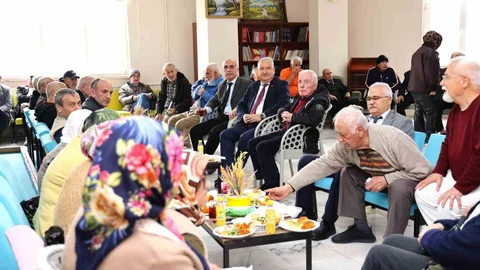 Atık Kumaşlar Huzurevine Umut Sunuyor