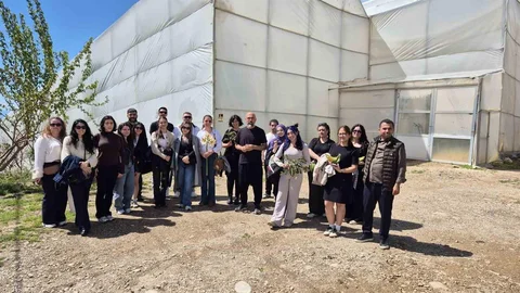 Alanya'da Tropikal Meyve Gezi Programı