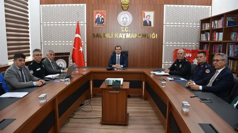 Salihli'de Güvenlik Toplantısı Yapıldı