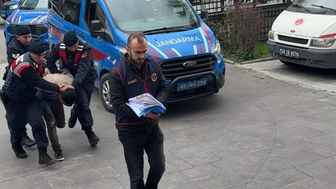 Manisa'da Aile Katliamı Şüphelisi Adliyeye Sevk Edildi