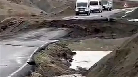 Bingöl'de Yol Çökmesi Olayı