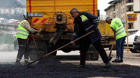 Bursa'da Hizmetler Kesintisiz Devam Ediyor
