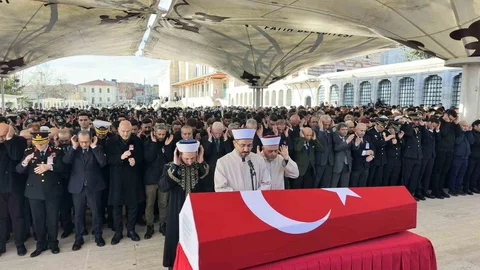 İstanbul'da Şehit Polis Uğurlandı