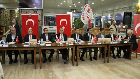 Kula'da İş İnsanlarına Ödül Verildi