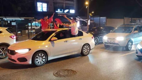 A Milli Takım, Bağdat Caddesi'ni Şenlendirdi