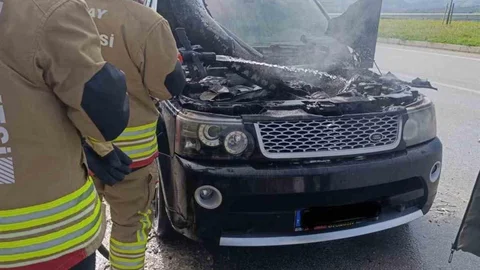 Altınözü'nde Cip Yangını