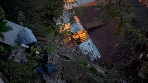 Sarıyer'de Toprak Kayması ve Tahliye Kararı