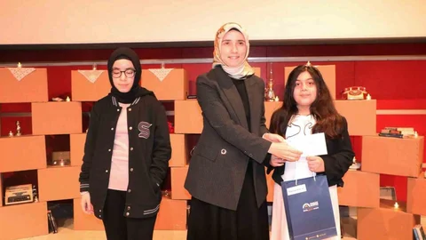Gebze'de Kitap Okuma Ödülleri Verildi