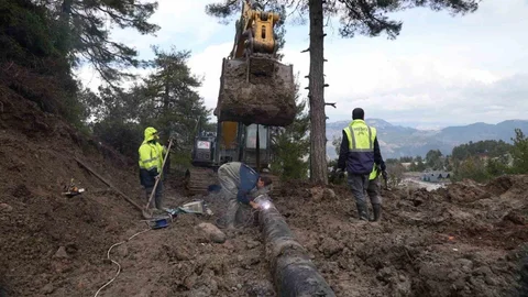 Mersin'de İçme Suyu Hattı Onarıldı