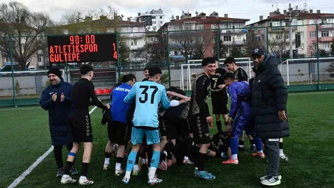 Gültepespor, Kayseri U18 Ligi'nde Şampiyon Oldu