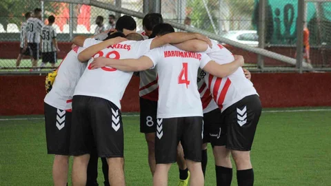 AOSB Futbol Turnuvası'nın İlk Haftası Tamamlandı