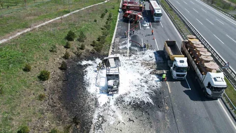 Kuzey Marmara Otoyolu'nda Kamyon Yangını