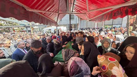 Giresun'da Taciz Mağduru Genç Kız Uğurlandı