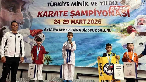 Muğla'da 8 Yaşındaki Şampiyon Karateci