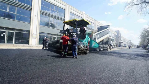 Kahramanmaraş'ta Asfalt Çalışmaları Devam Ediyor