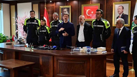 Başkan Bahadır, Zabıta Ekiplerini Ödüllendirdi