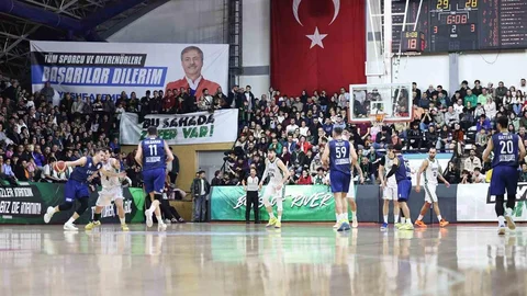 Sakarya Basketbol Takımı Play-Off'ta Başlıyor