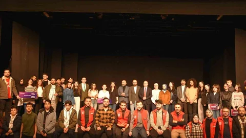 Demir Ateşi Tiyatro Yarışmasında Birinci Oldu