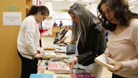 Eskişehir’de Kitap Okuma Etkinliği Düzenlendi