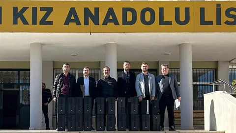 Diyarbakır'da Eğitime Teknoloji Desteği