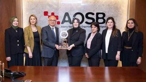 Adana AOSB'de Kadın Sanayicilerle İstişare Toplantısı