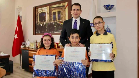 Hisarcık'ta Öğrencilere Ödül Verildi